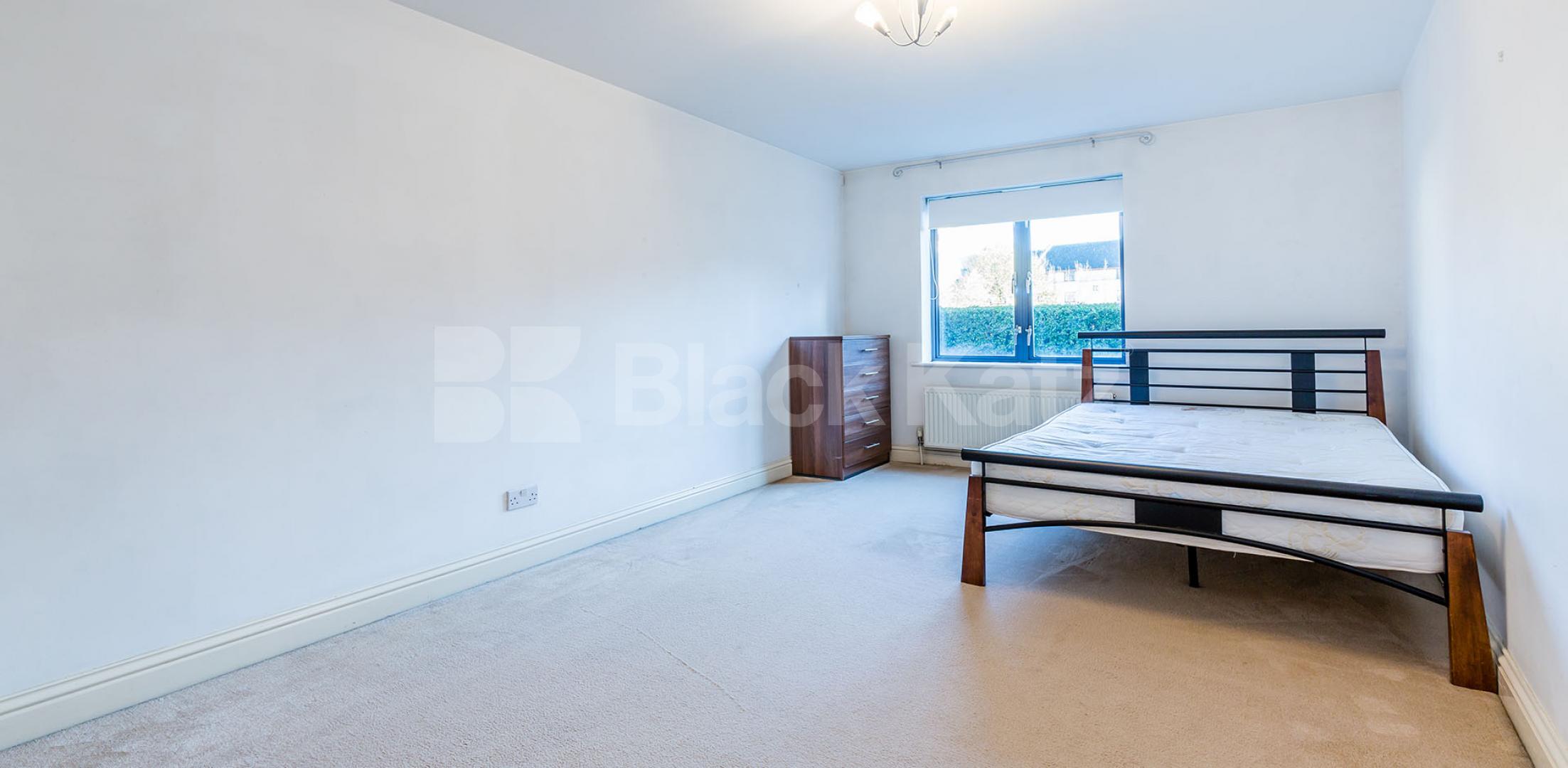 Modern spacious one bed within popular development  Tollington Way, Holloway